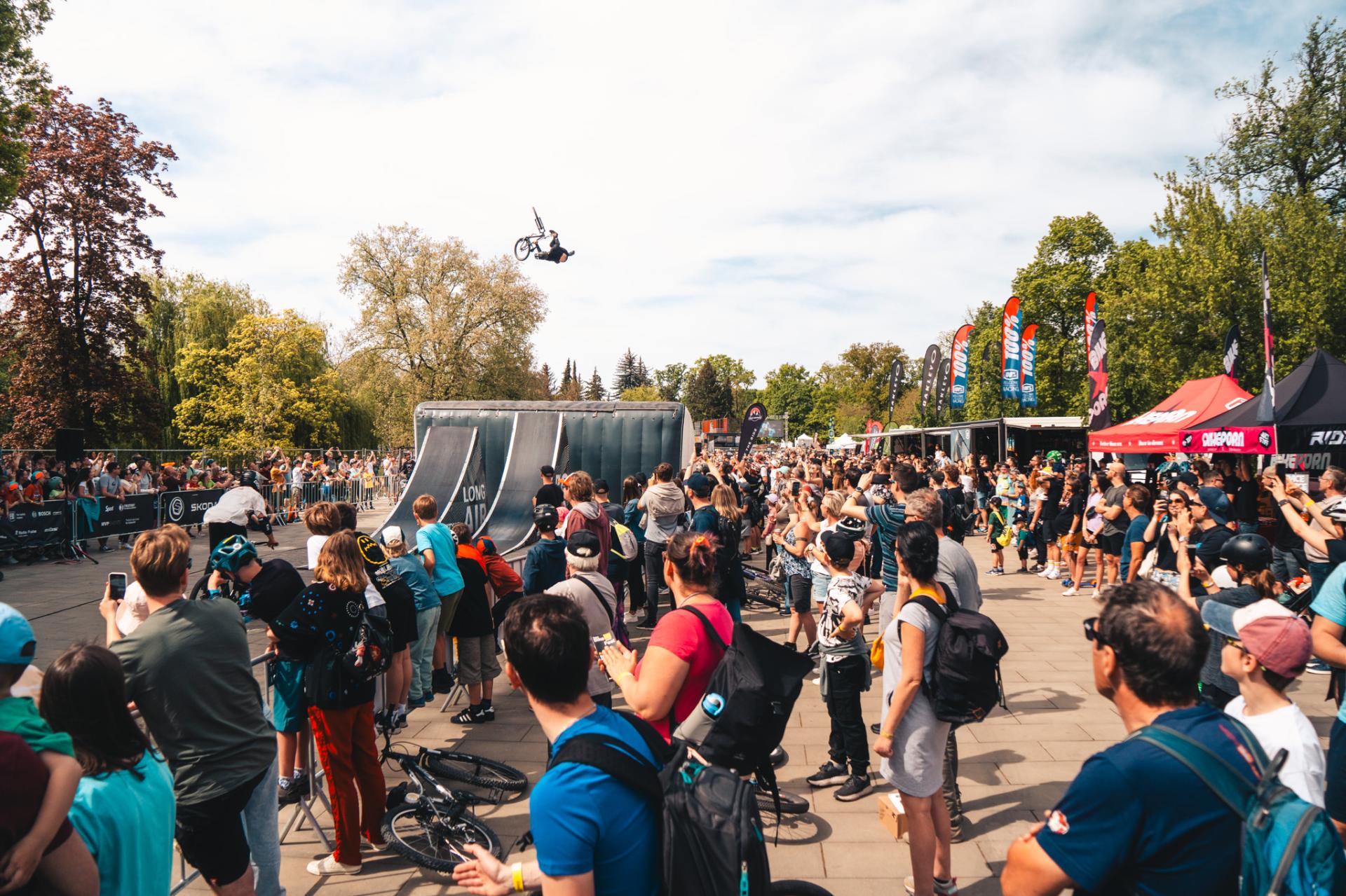 Tuhle cyklistickou akci pro veřejnost si nesmíš nechat ujít! Prague Bike Fest 2025 za rohem!